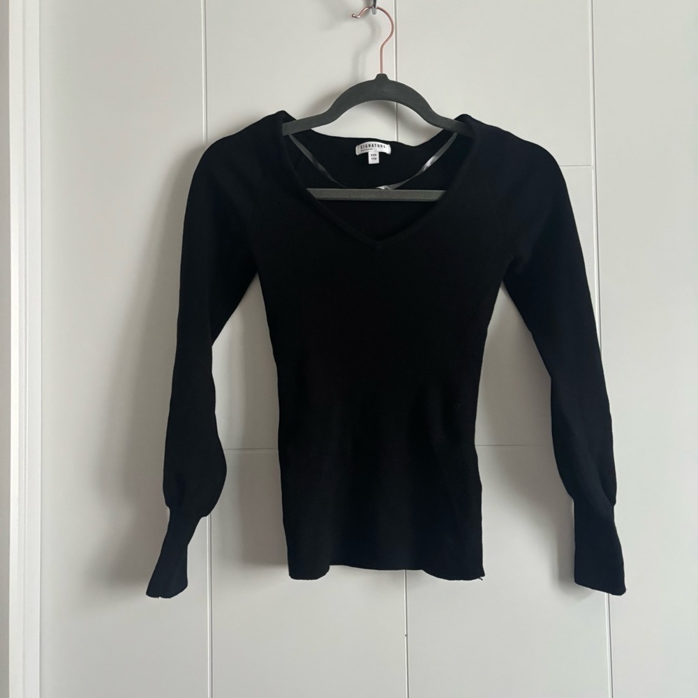 3/$45 V neck Balloon Sleeve Sweater